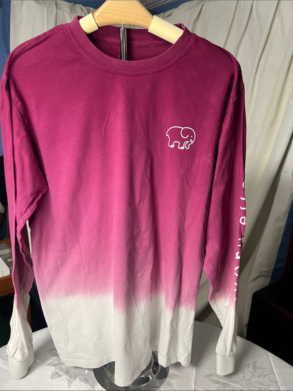 Ivory Ella Small Long Sleeve Ombre Crew Neck Shirt - Magenta & White